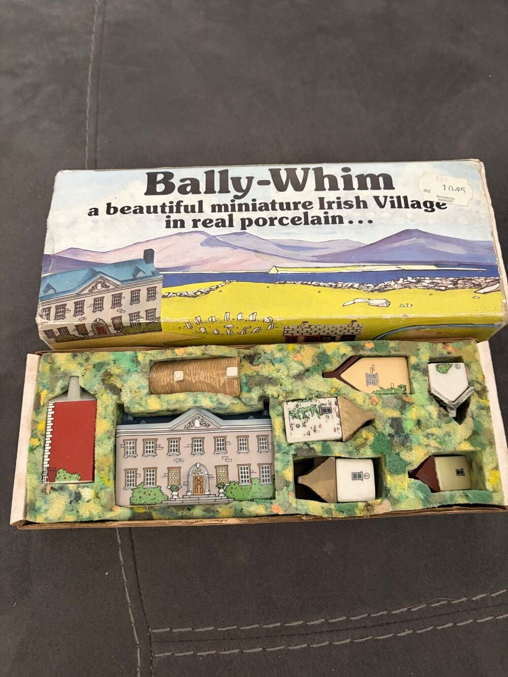Bally-Whim Irish Village Wade Complete 8 Piece Set Porcelain Box Minatures-NIB